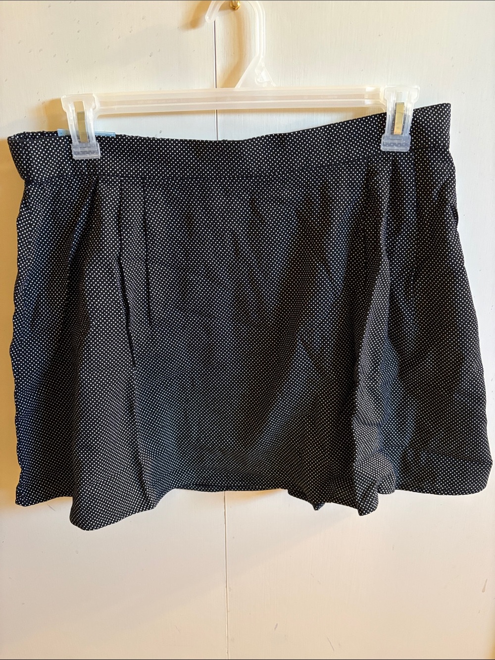 Old Navy Black Microdot A-Line Mini Skirt